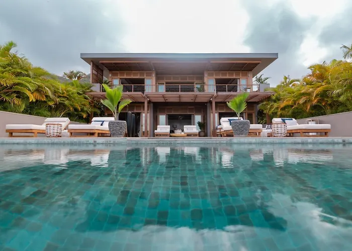 L'escale Marina & - Small Luxury Of The World Виктория